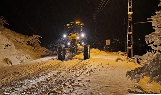Konya Büyükşehir Kar Rahmetinin Günlük Ömrü Etkilememesi İçin 31 İlçede 1.885 İşçi, 790 Araçla Mesaide