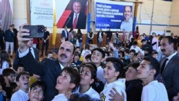 Lider Altay Karne Alan Öğrencileri Tebrik Etti