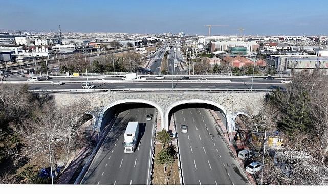 Lider Altay: “Marangozlar Kavşağı Tüm Şeritleri ve Yonca İlişkileriyle Hizmet Vermeye Başladı”