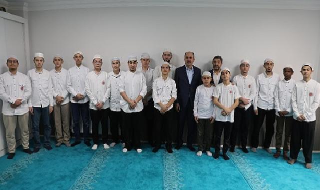 Lider Altay Yılın Son Gününde Hafızlık Öğrencileriyle Bir Ortaya Geldi