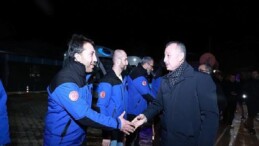 Lider Büyükakın itfaiye ve sıhhat çalışanlarını da unutmadı