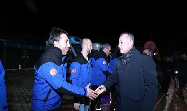 Lider Büyükakın itfaiye ve sıhhat çalışanlarını da unutmadı