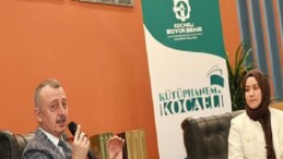 Lider Büyükakın yeni yılı gençlerle karşıladı