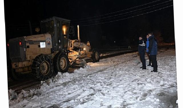 Lider Çırpanoğlu Kar Mesaisinde: “Kahramankazan Güne Huzurla Uyanacak”