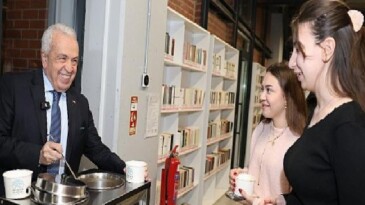 Lider Şadi Özdemir’den finaller öncesi gençlere moral ziyareti