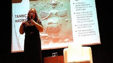 Maltepe’de “Kadınlar Tarih Konuşuyor” Söyleşisi