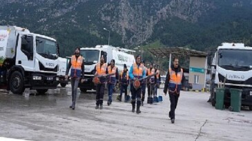 Manisa’da Etraf Kirliliğine ‘Çöp Avcıları’ Dur Diyecek