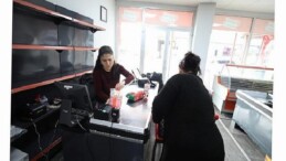 Menderes’in Toplumsal Market’inden Büyük Dayanak; Tam 2 Milyon 800 Bin TL