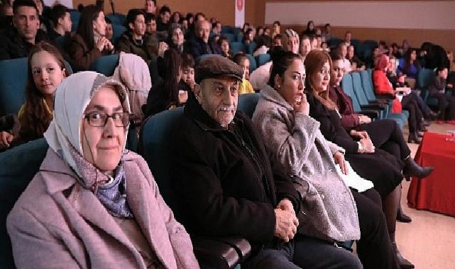 Minik Öğrenciler Keçiören Belediyesi’nde Bilimi Sahneye Taşıdı