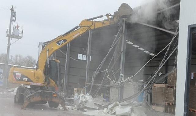 Nilüfer’de 3 yıkım birden