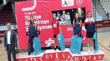 Osmangazili Badmintoncular Türkiye Şampiyonası’nda Parladı