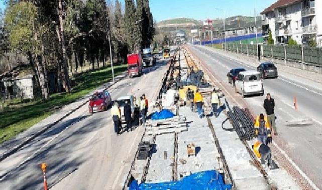 Raylar tam yol Kartepe’ye gerçek döşeniyor