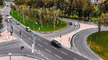 Ressamların değil, Büyükşehir’in eli değdi