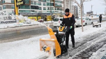 Sivas’ta Son 20 Yılın En Ağır Karına Karşı Belediye 7/24 Alanda