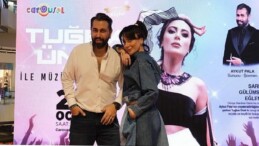 Tuğba Ünal, Dünya Sarılma Günü kapsamında hayranlarıyla buluştu