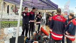 30 Ekim ve 6 Şubat’ın sessiz şahitleri İzmir’de sergilendi