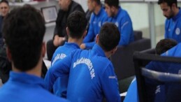 Aliağa Helvacı Spor U-18 Ekibi İzmir Şampiyonu Oldu