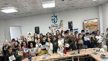 Atık gereçleri sanata dönüştürdüler