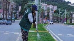 Ayvalık Belediyesi Bahar Hazırlıklarını Sürdürüyor