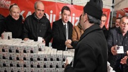 Başkan Aydın, Berat Kandili’nde Vatandaşlarla Buluştu