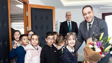 Başkanlık Makamında Hayat Bilgisi Mesaisi