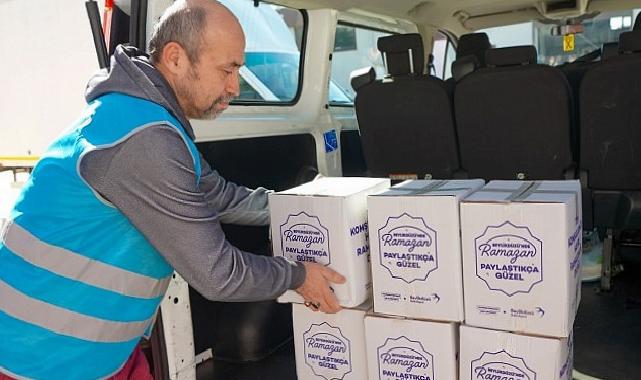 Beylikdüzü Belediyesi Ramazan’da Gereksinim Sahibi Ailelerin Yanında