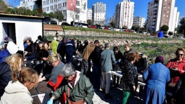 Bornova’da toprak bayanlarla canlanıyor