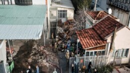 Bornova’daki fabrika yangını söndürüldü