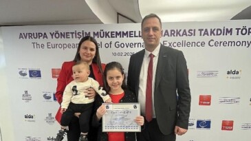 Bornova’ya Avrupa’dan Demokrasi ve Yönetişim Tescili