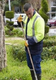 Burhaniye’de Park ve Yeşil Alanlar Yenileniyor