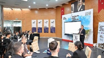 Büyükşehir’de ‘Antalya Lokal Gençlik Forumu’ düzenlendi
