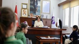 Didimli Öğrenciler Lokal İdaresi Lider Hatice Gençay’dan Dinledi