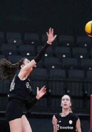 Eczacıbaşı Dynavit, Beşiktaş karşısında filede