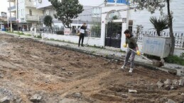 Edremit Belediyesi’nden İkizçay Mahallesi’nde ağır yol mesaisi