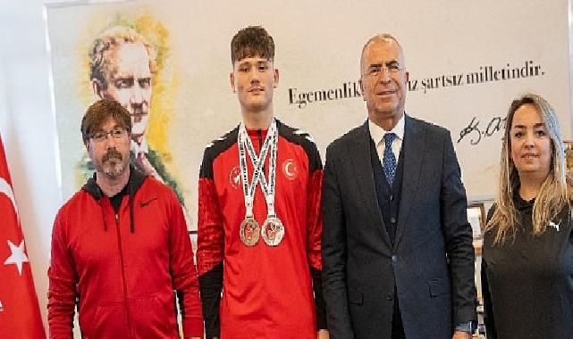 Gaziemirli taekwondocu Türkiye şampiyonu oldu