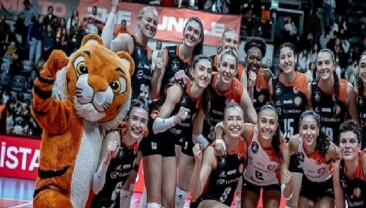 Göztepe karşısında 3 puan Eczacıbaşı Dynavit’in!