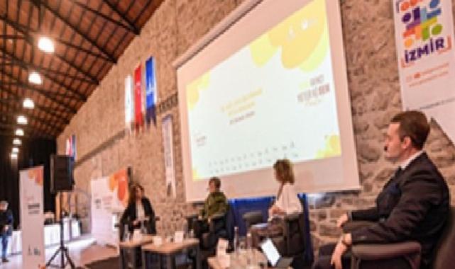 “İzmir Seninle” ile gençlere güçlü meslek köprüsü