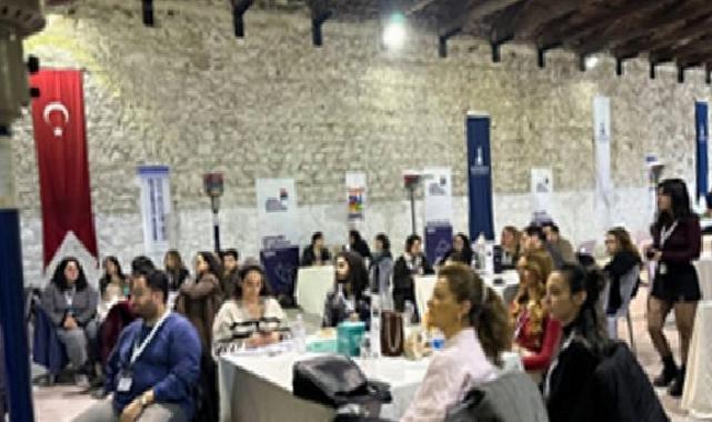 İzmir’de gençler kent idaresine direkt katılıyor