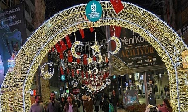 İzmit, Ramazan’ı ışıl ışıl karşılıyor