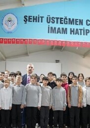 “Kağıt Atıklar Kitap Olsun” Projesiyle Etraf Şuuru Aşılanıyor