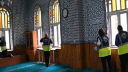 Karabağlar’da Mescitlere Ramazan Paklığı