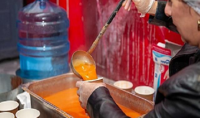 Karşıyaka Belediyesi’nden 30 bin bireye sıcak çorba ikramı