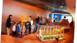 Karşıyakalı anaokulu öğrencileri Uzay Kampı’nda