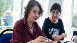 Karşıyaka’nın mahalle merkezlerinde eğitim ve üretim seferberliği