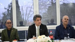 Kartepe Belediye Meclisi İftar Sofrasında Bir Ortaya Geldi