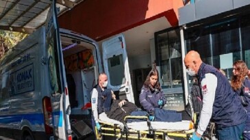 Konak’ın hasta nakil hizmeti yüzleri güldürüyor