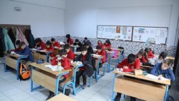 Konya Büyükşehir 31 İlçedeki Ortaokul ve Lise Öğrencileri İçin İzleme ve Değerlendirme Sınavı Gerçekleştiriyor