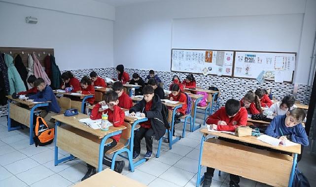 Konya Büyükşehir 31 İlçedeki Ortaokul ve Lise Öğrencileri İçin İzleme ve Değerlendirme Sınavı Gerçekleştiriyor