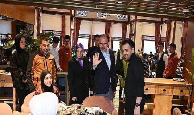 Lider Altay Konya’daki Gazzeli Ailelerle İftar Sofrasında Buluştu