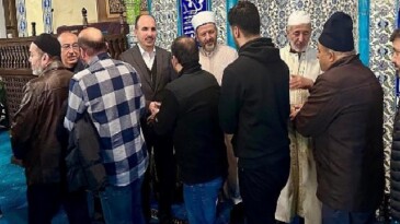 Lider Altay Konyalıların Berat Kandili Rahmetine Eşlik Etti
